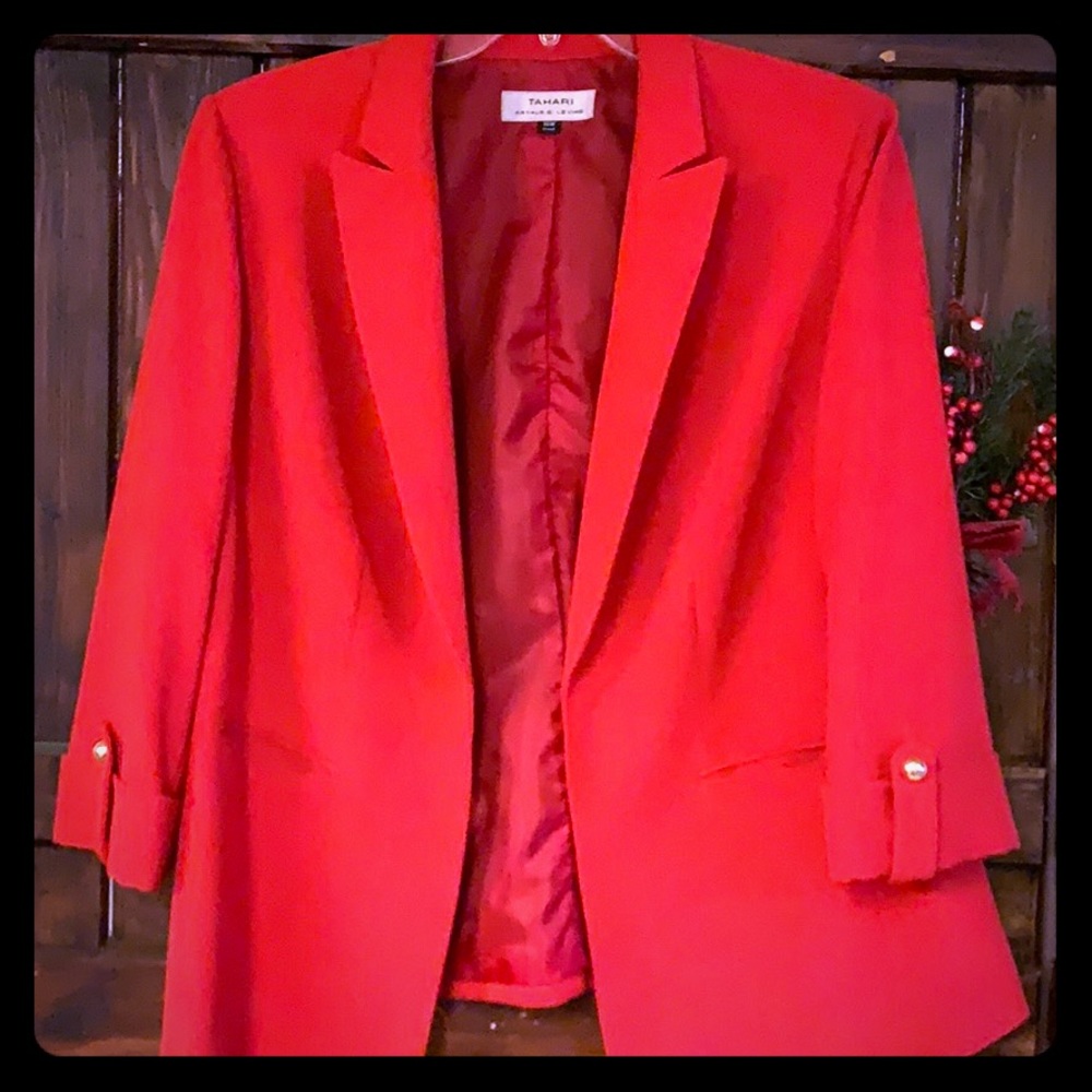 Very lightly worn Tahari, red blazer & gold accent